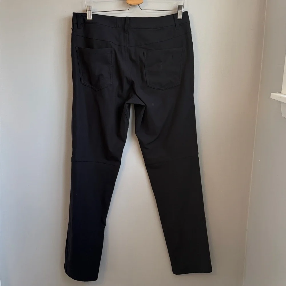 Lululemon ABC Classic Fit Warpstream SZ 33
